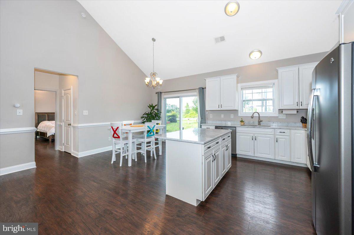 CRESTFIELD - Residential