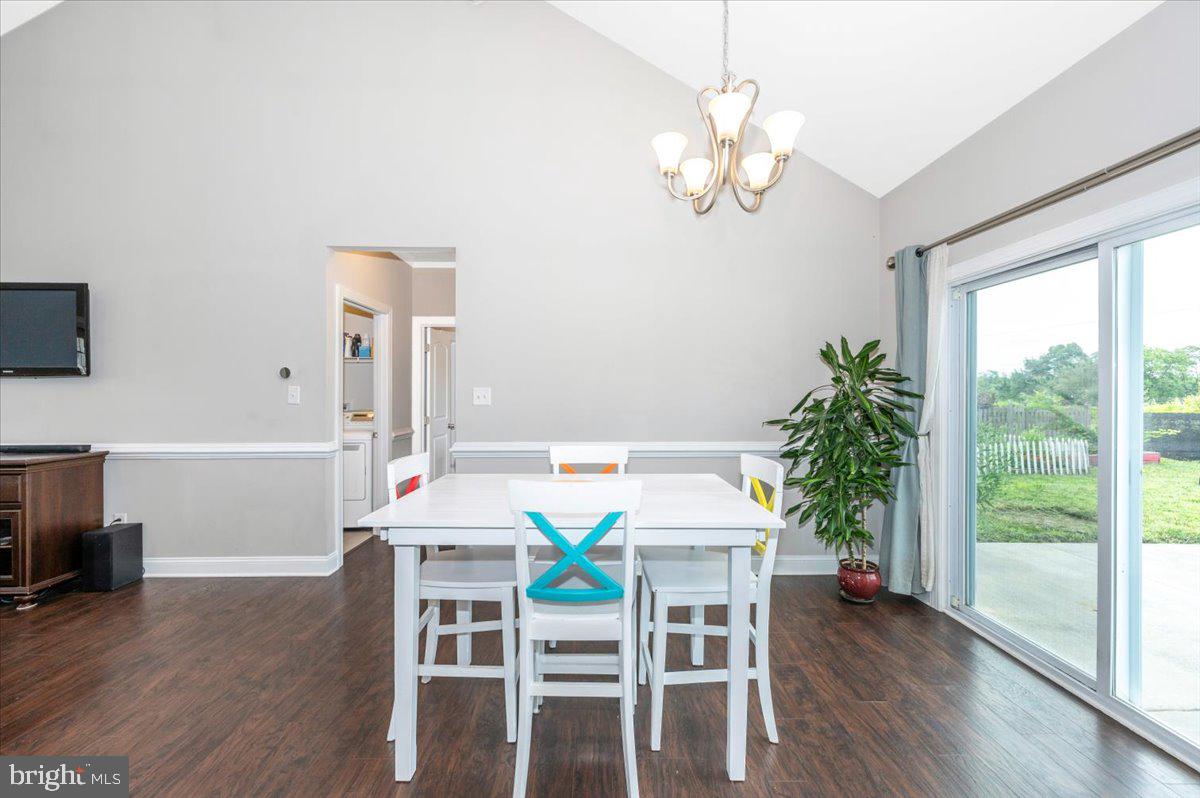 CRESTFIELD - Residential