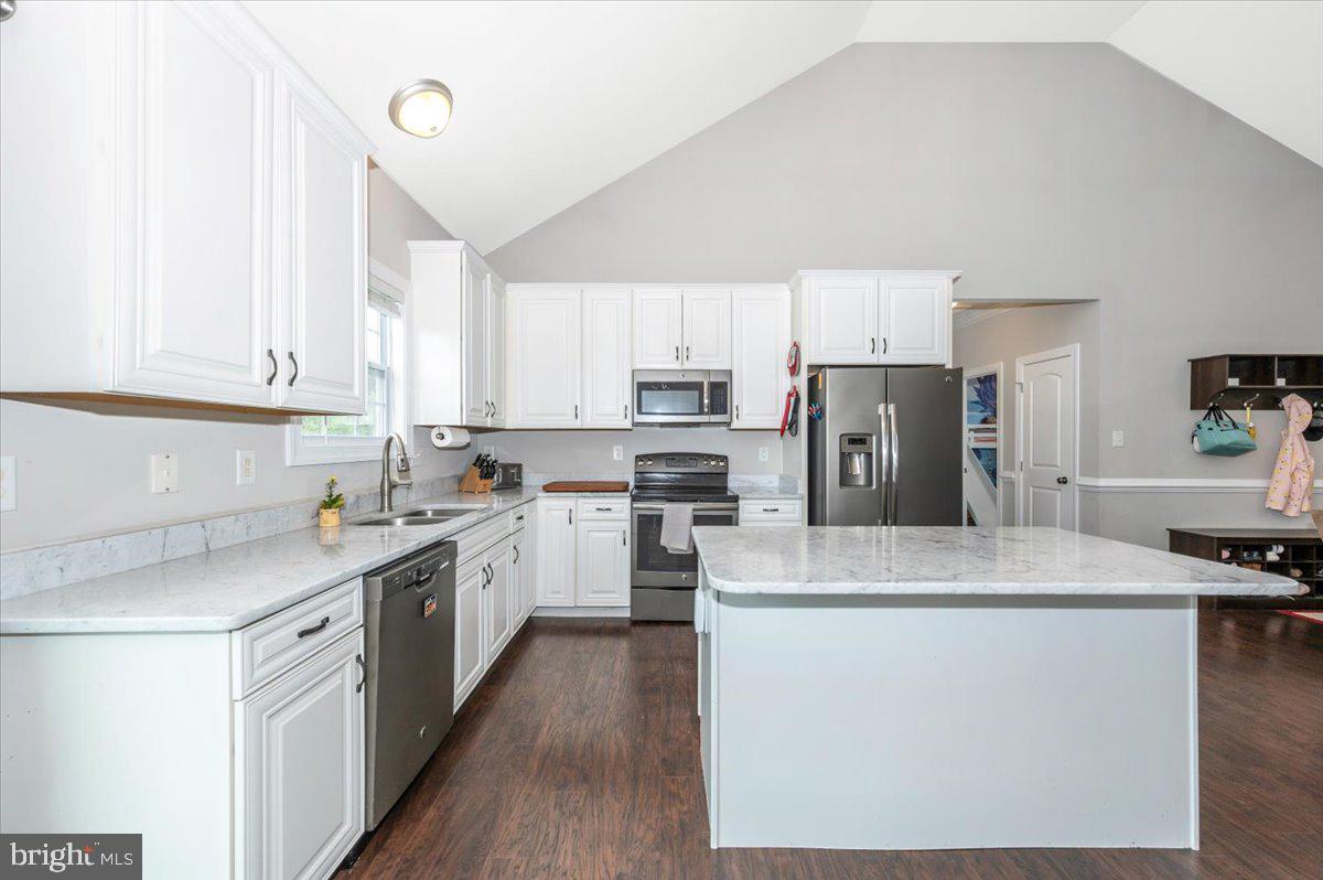 CRESTFIELD - Residential