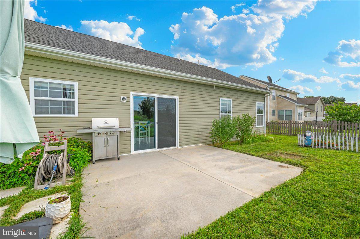 CRESTFIELD - Residential