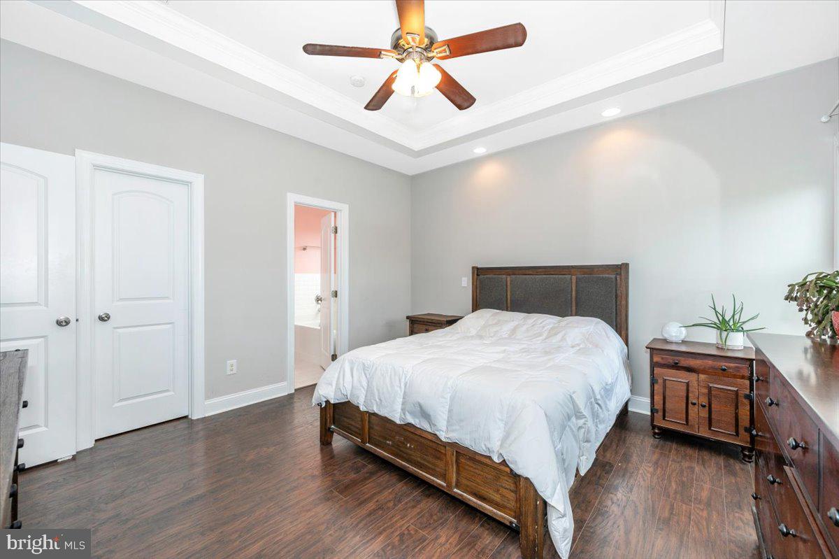 CRESTFIELD - Residential