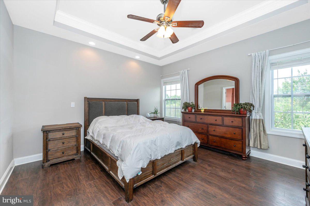 CRESTFIELD - Residential