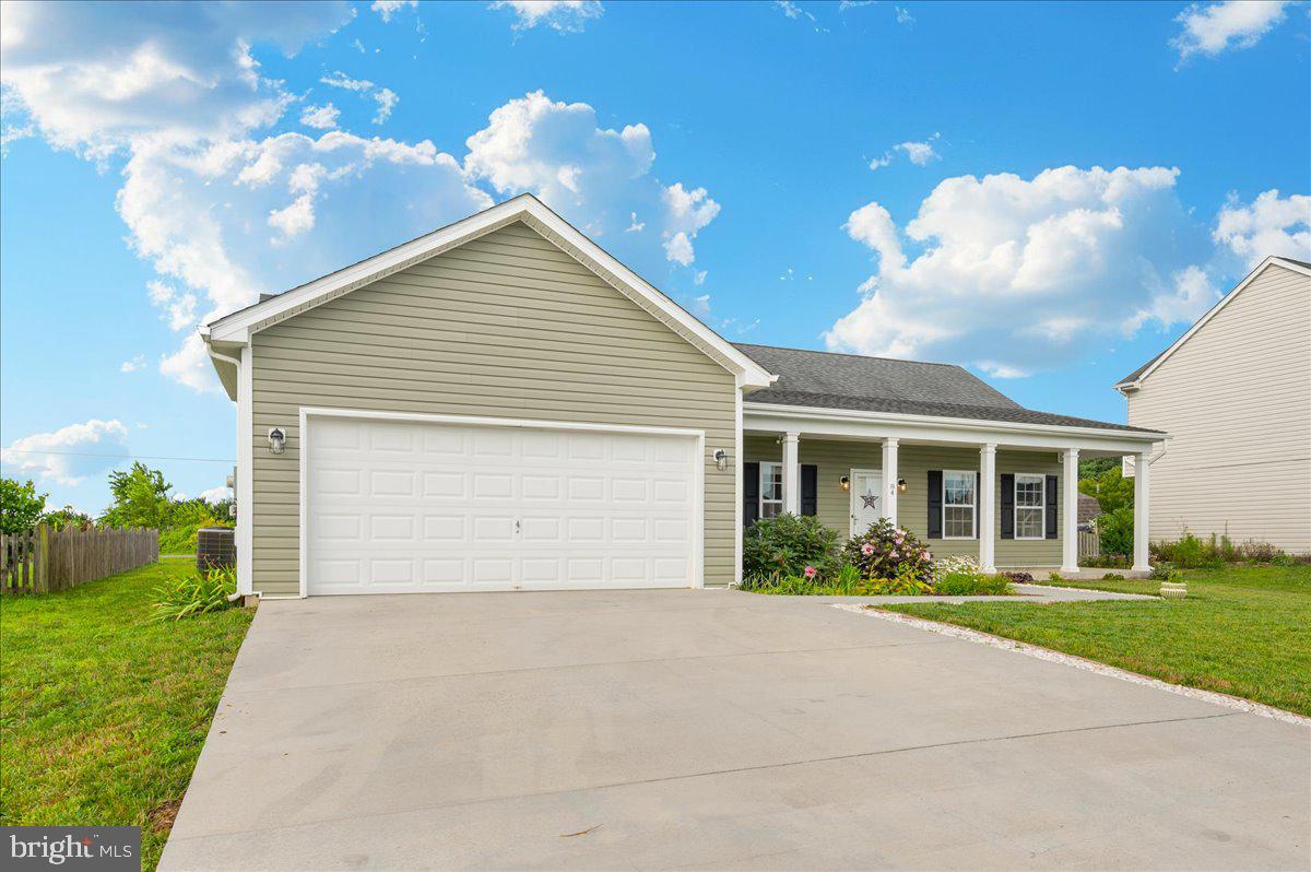 CRESTFIELD - Residential