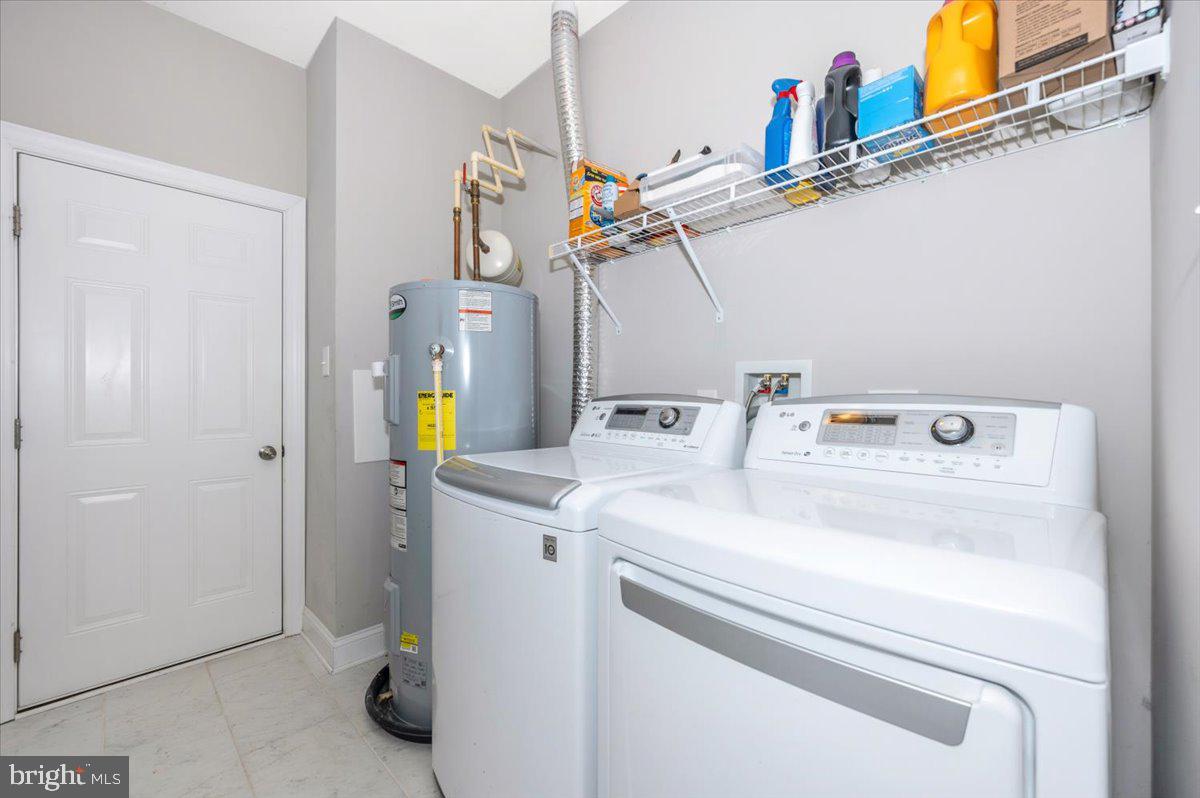 CRESTFIELD - Residential