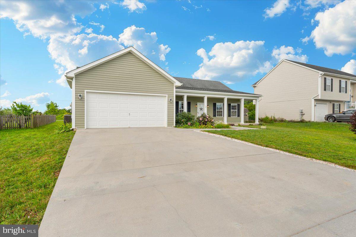 CRESTFIELD - Residential