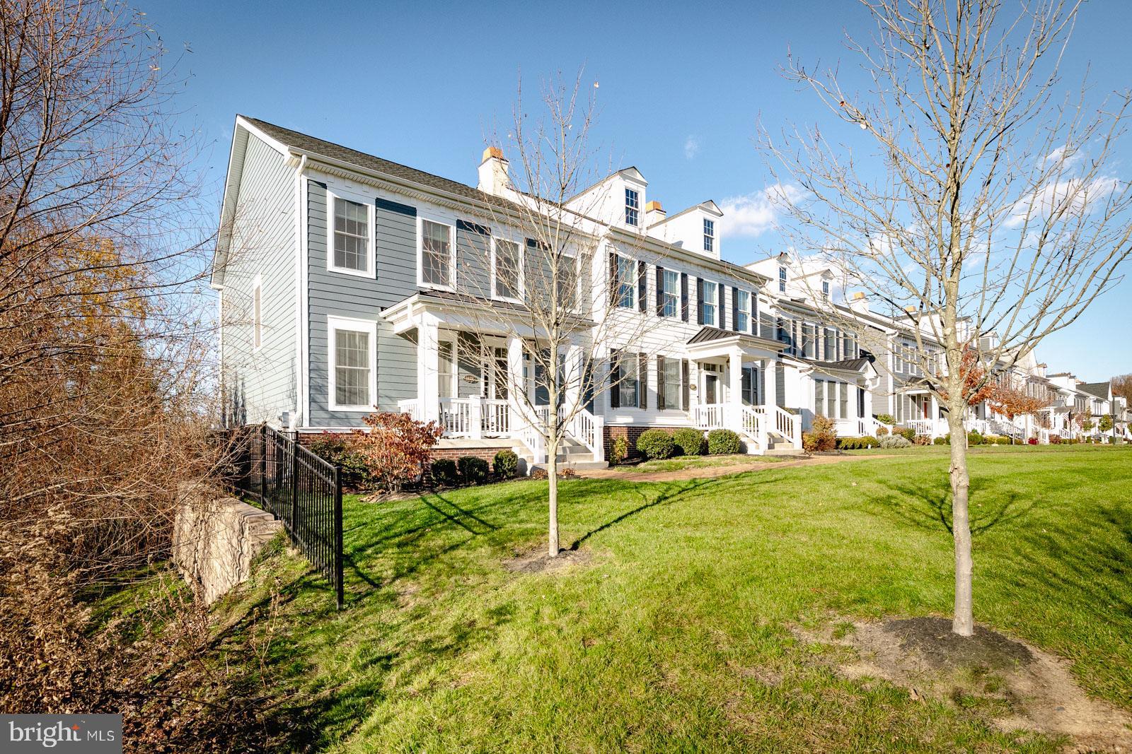 FLOWERS FIELD - Residential