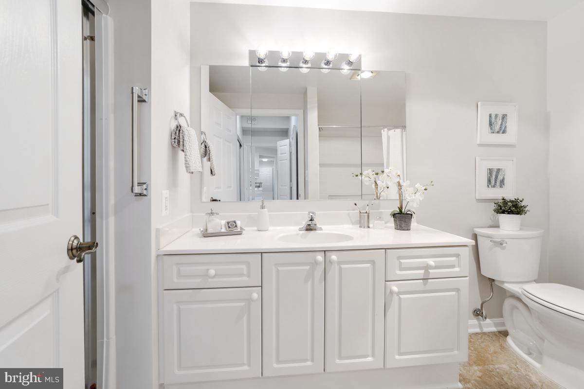 LEISURE WORLD - Residential