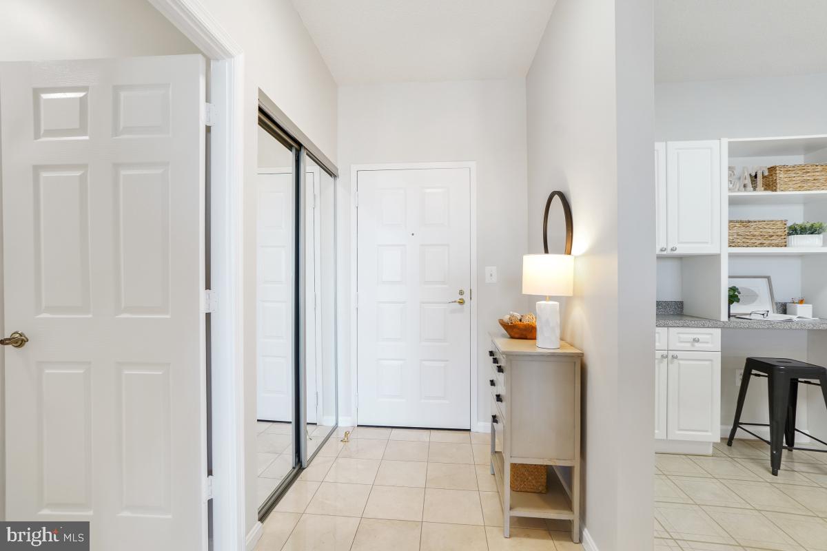 LEISURE WORLD - Residential