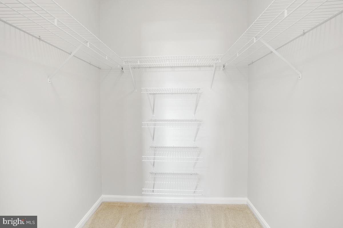 LEISURE WORLD - Residential