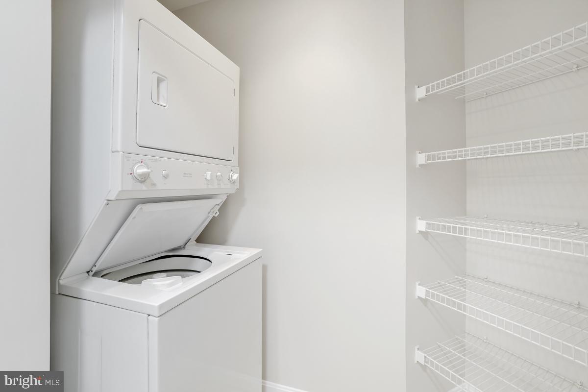 LEISURE WORLD - Residential