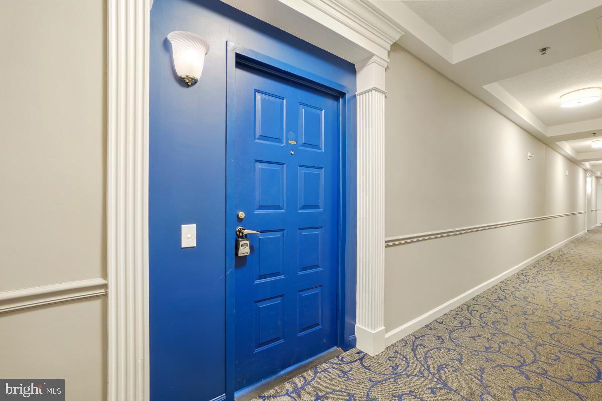 LEISURE WORLD - Residential