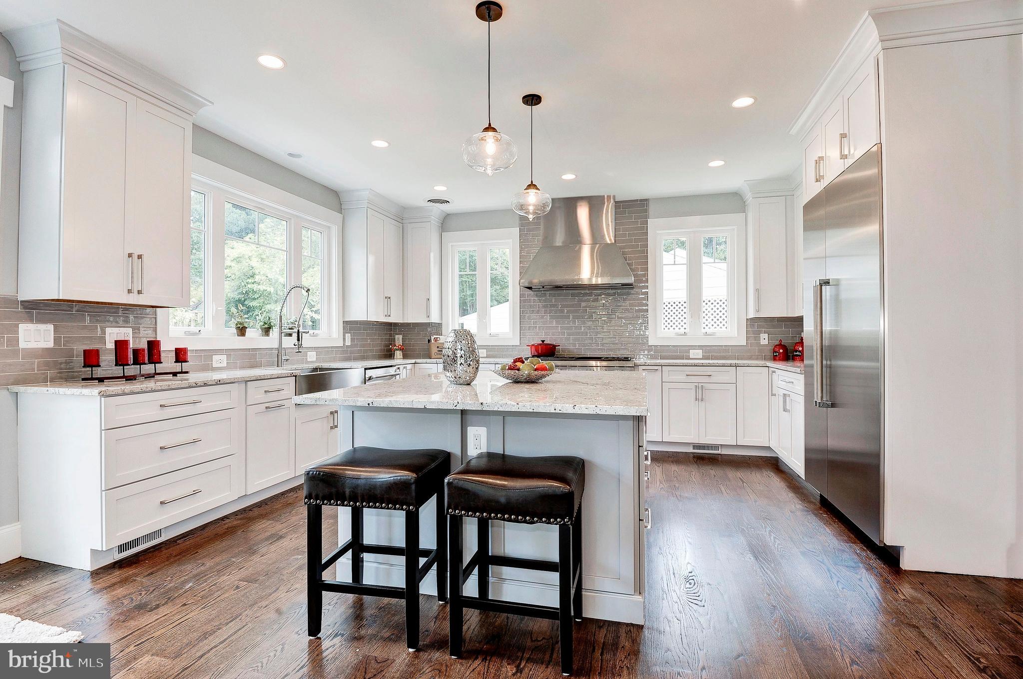 VIENNA WOODS - Residential