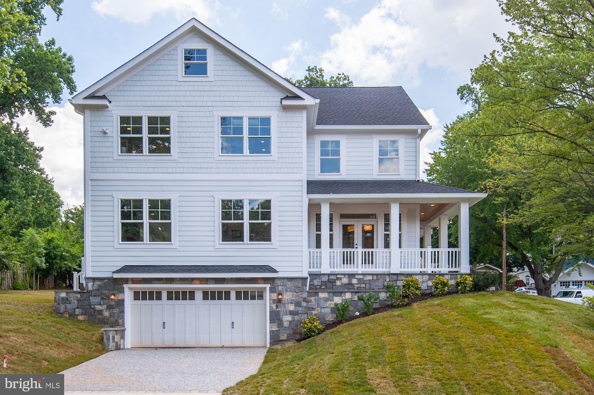 VIENNA WOODS - Residential