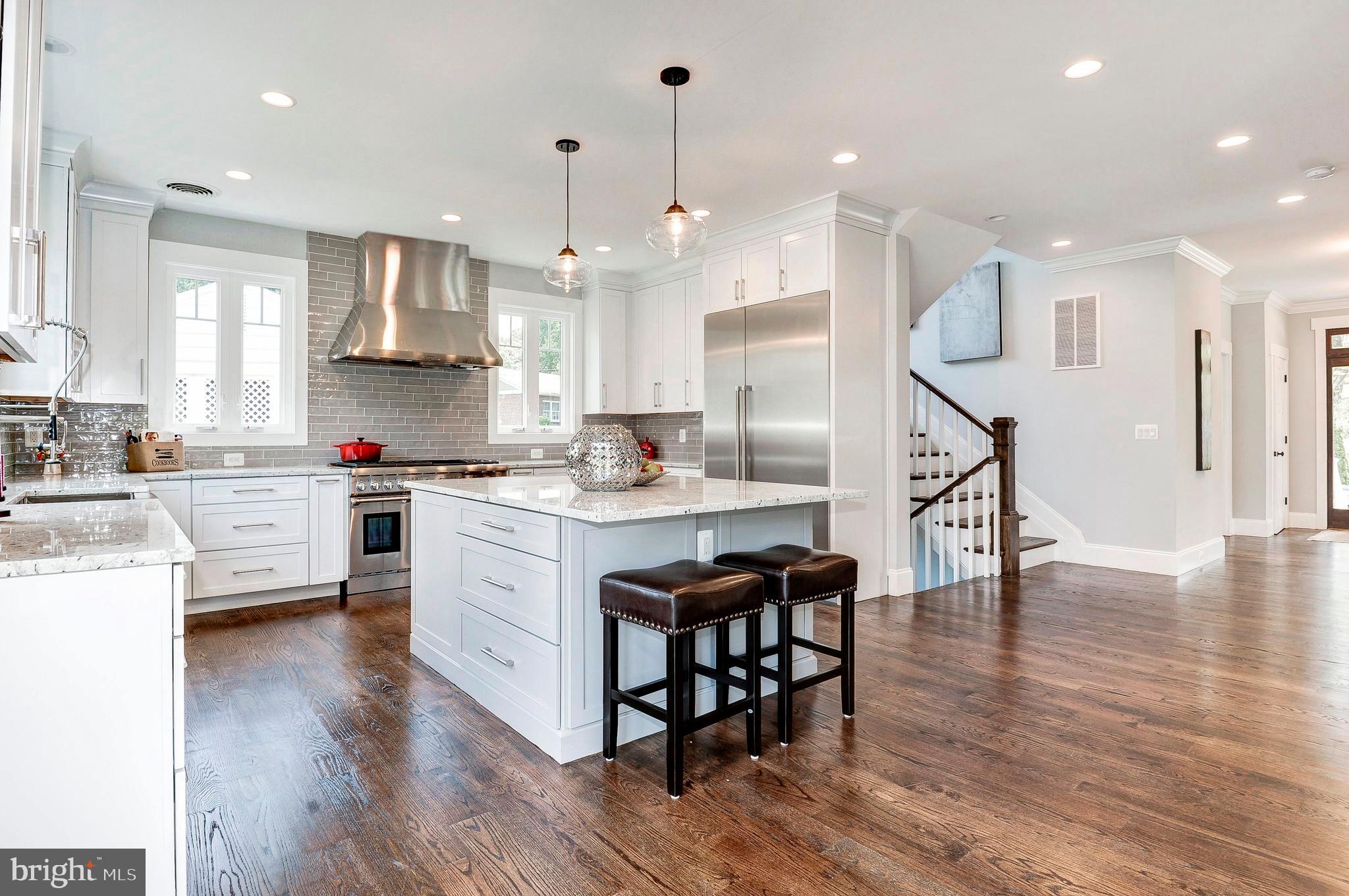 VIENNA WOODS - Residential