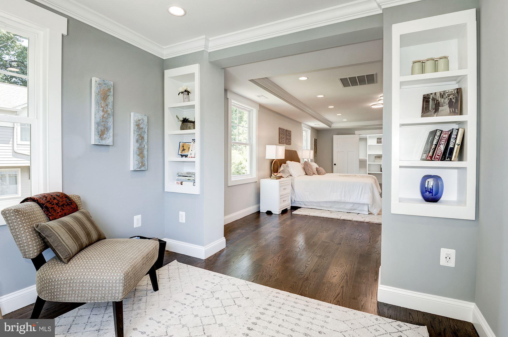 VIENNA WOODS - Residential