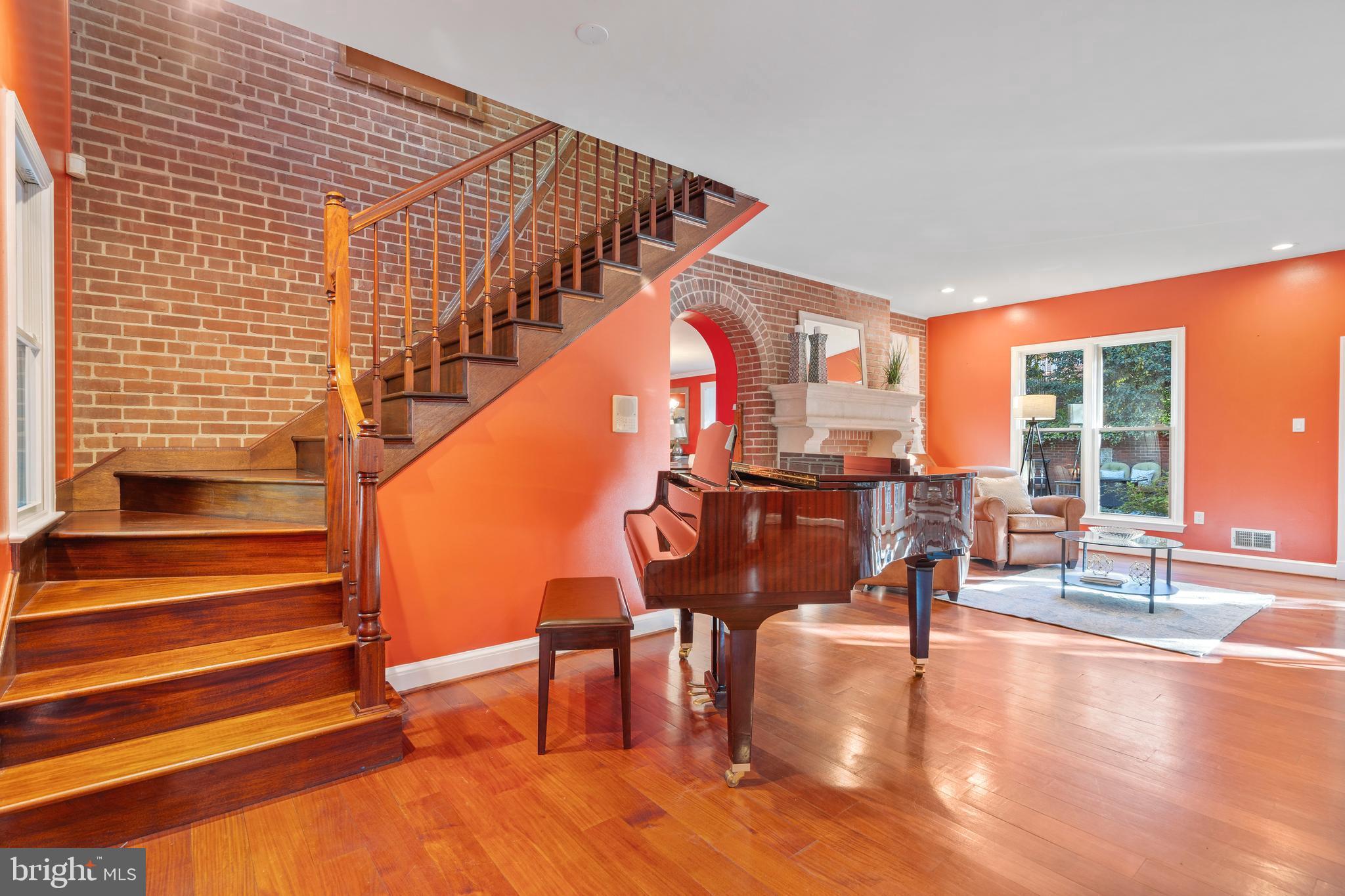 MASSACHUSETTS AVENUE HEIGHTS - Residential