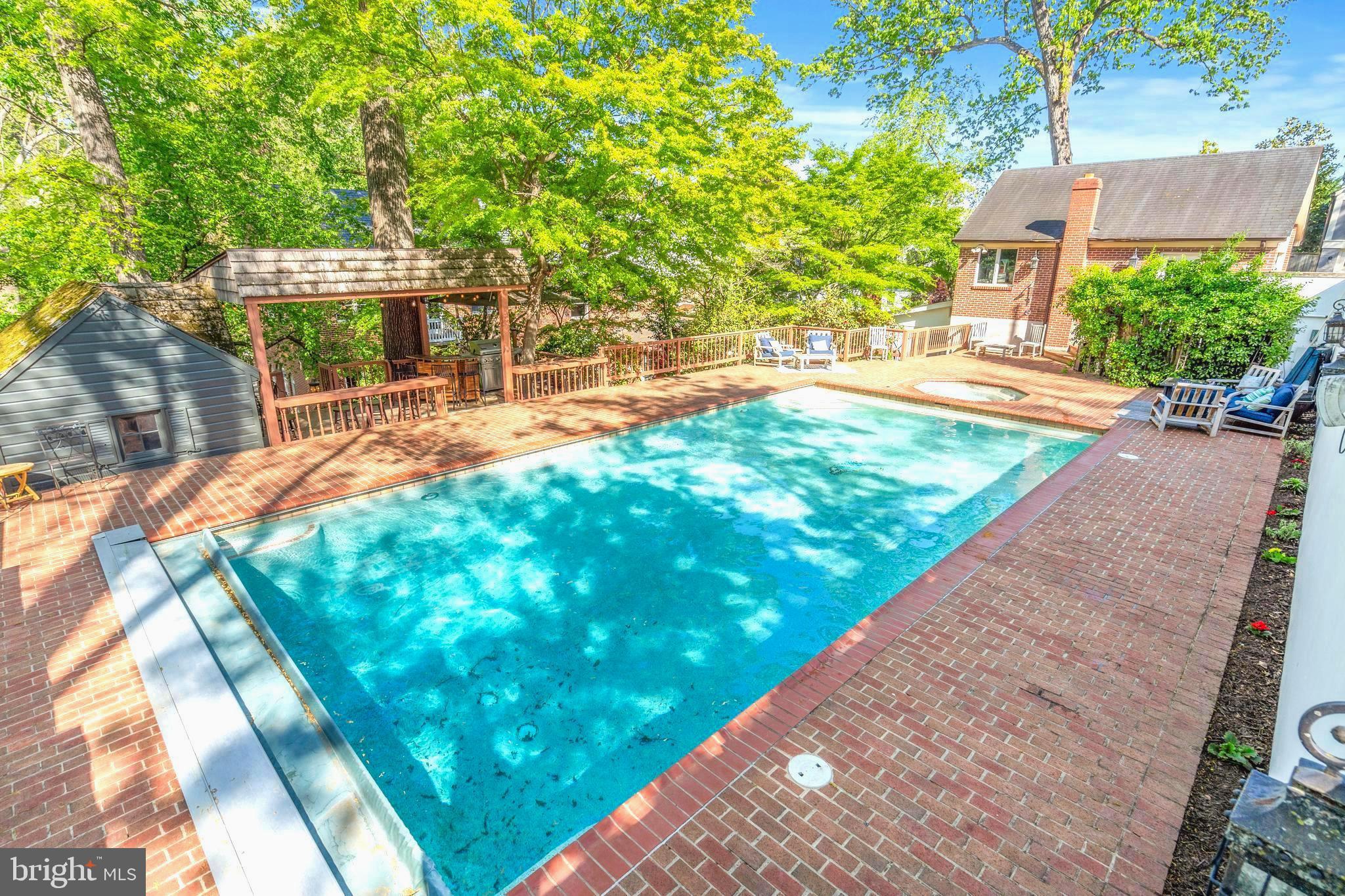 MASSACHUSETTS AVENUE HEIGHTS - Residential