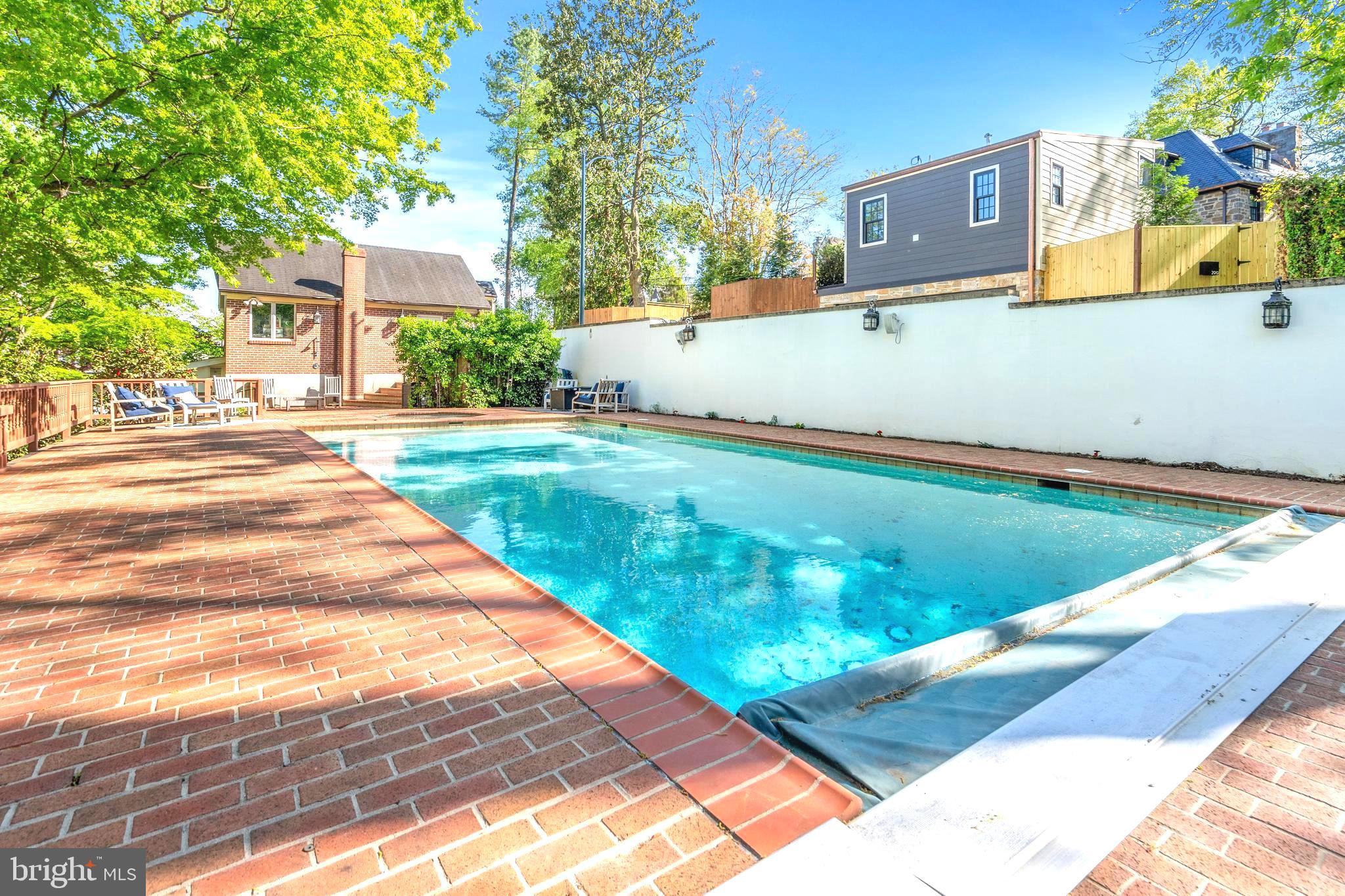 MASSACHUSETTS AVENUE HEIGHTS - Residential