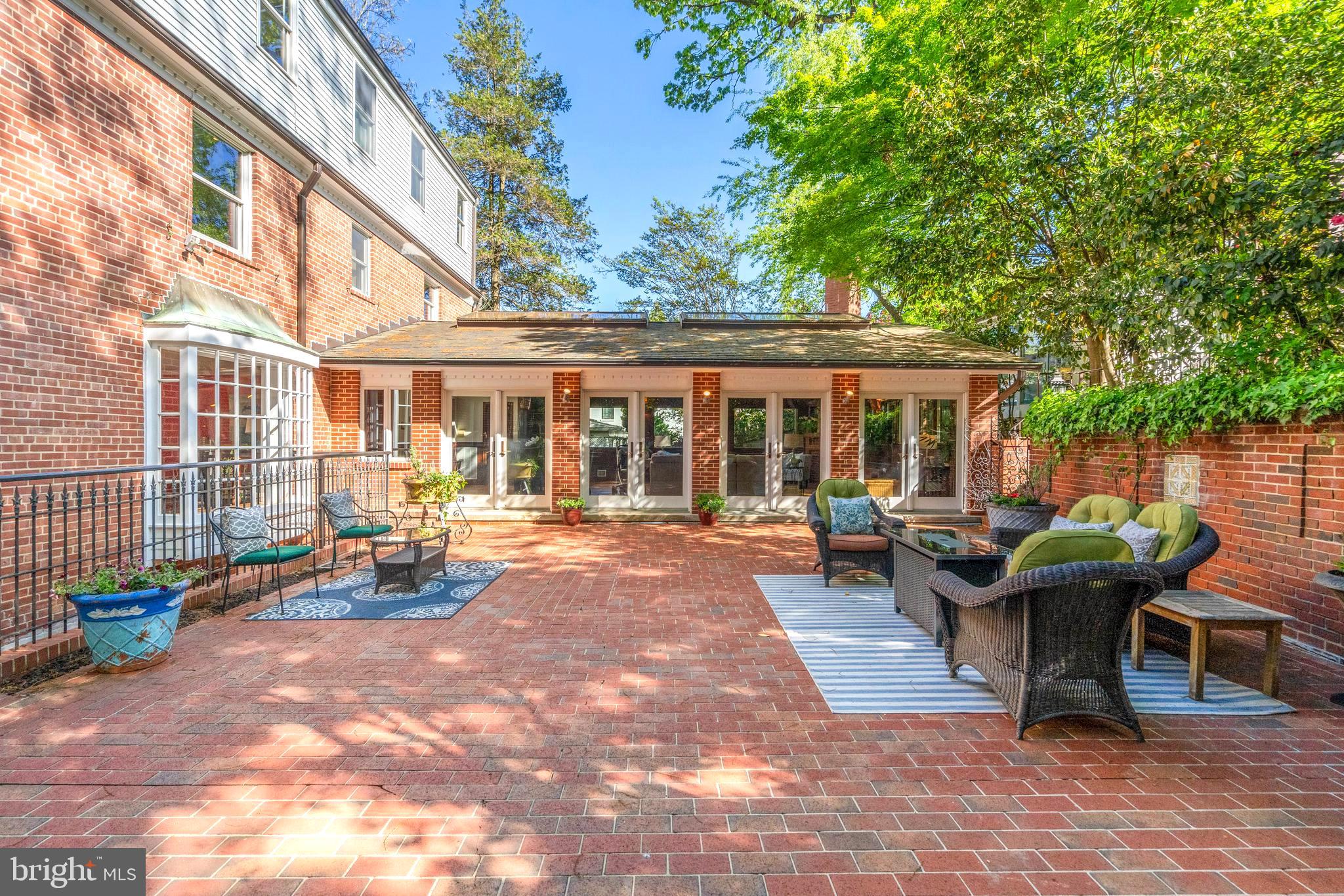 MASSACHUSETTS AVENUE HEIGHTS - Residential