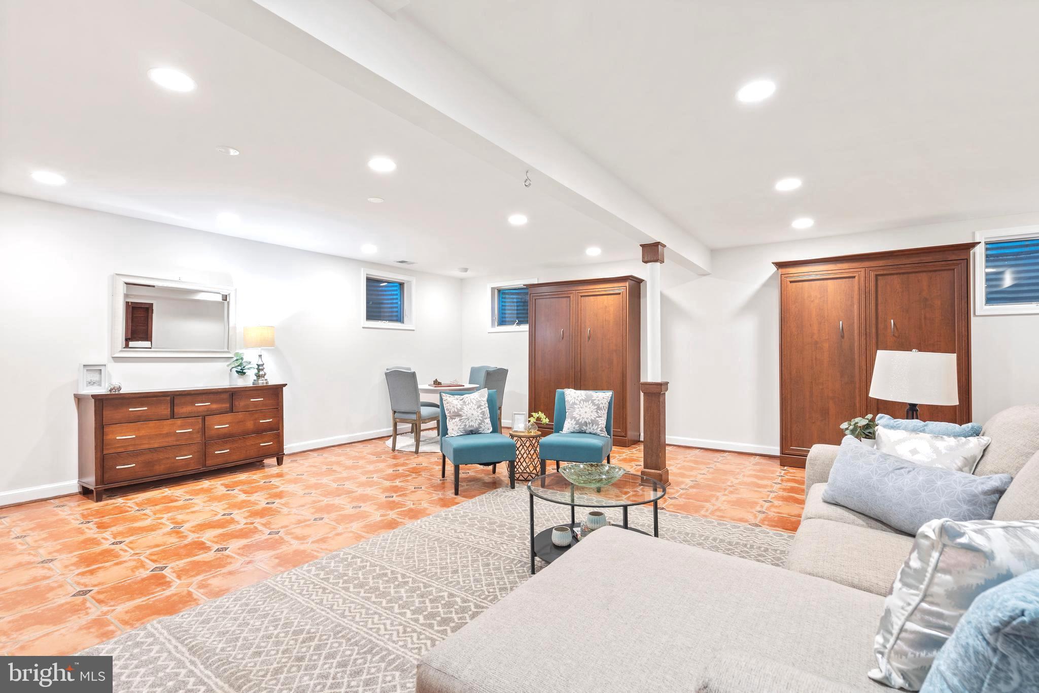 MASSACHUSETTS AVENUE HEIGHTS - Residential