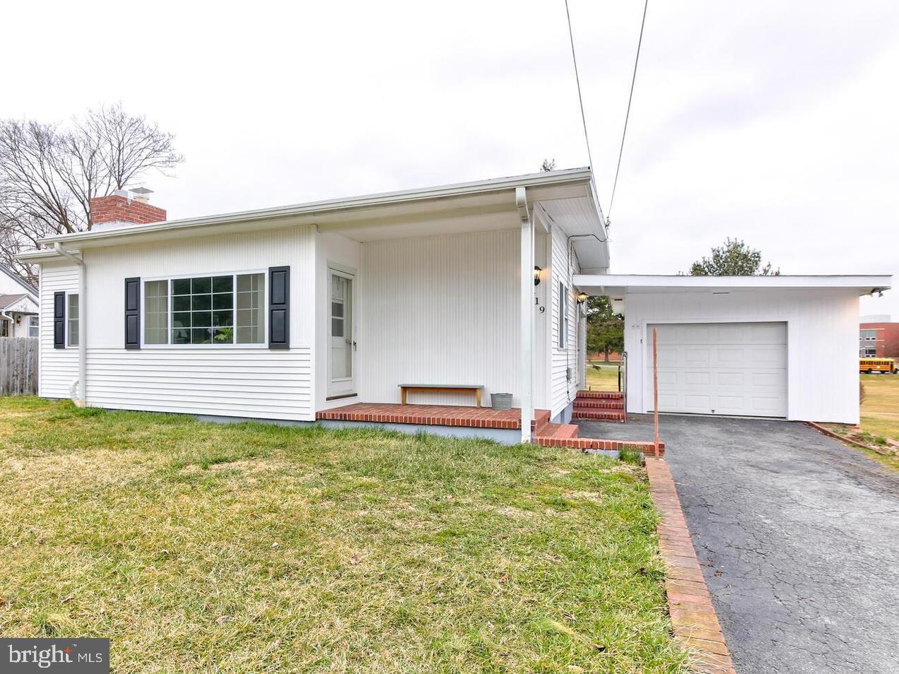 Charming ranch home just outside the Borough and within walking distance to Downtown Oxford. The main level features an eat-in kitchen with stainless steel appliances, gas cooktop, tile flooring, and sliders leading to the back deck and yard. A spacious family room, three bedrooms, and a full hall bath provide comfortable living space. The split garage includes an additional room in the back plus a front storage area. No pets and no smoking permitted. First month’s rent and security deposit due at lease signing.