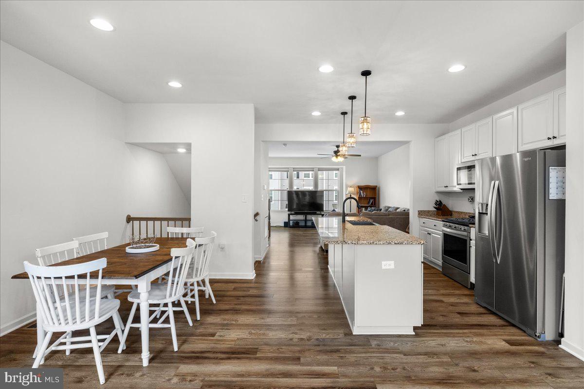 FREEDOM MANOR - Residential