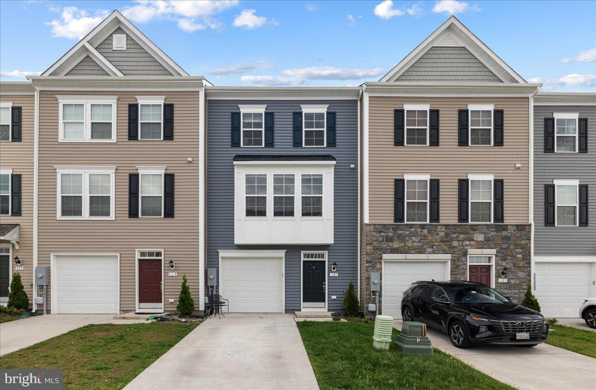 FREEDOM MANOR - Residential