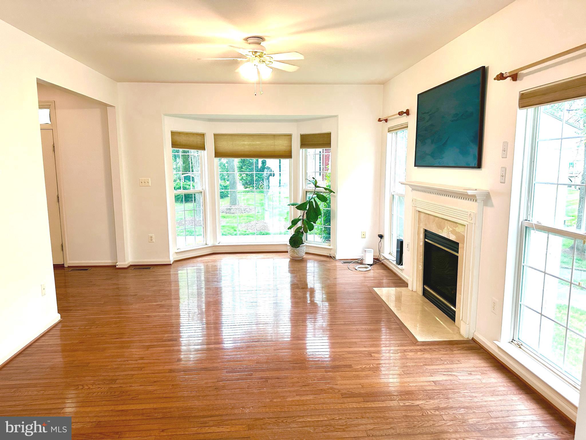 QUINCE ORCHARD PARK - Residential Lease