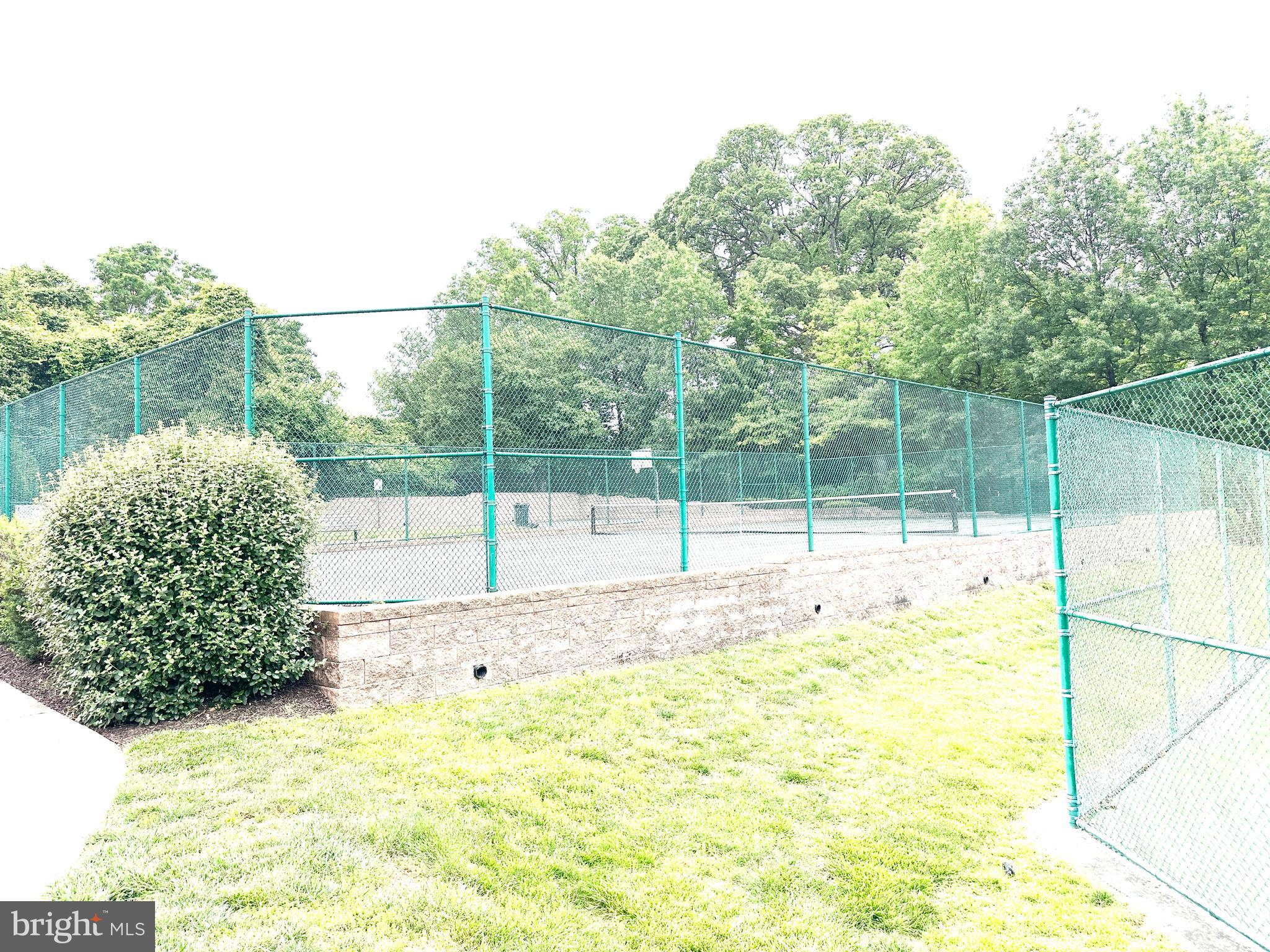 QUINCE ORCHARD PARK - Residential Lease