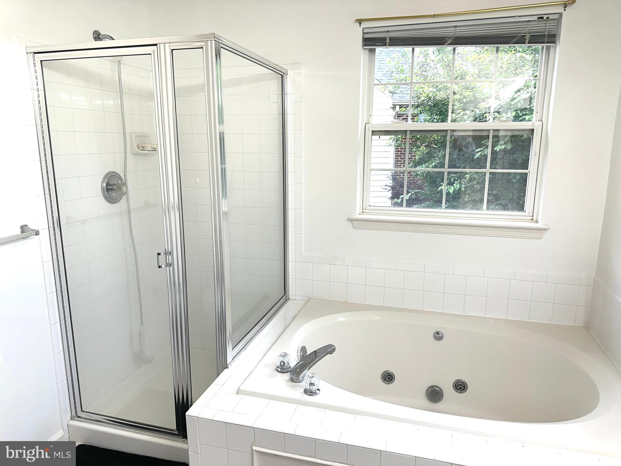 QUINCE ORCHARD PARK - Residential Lease