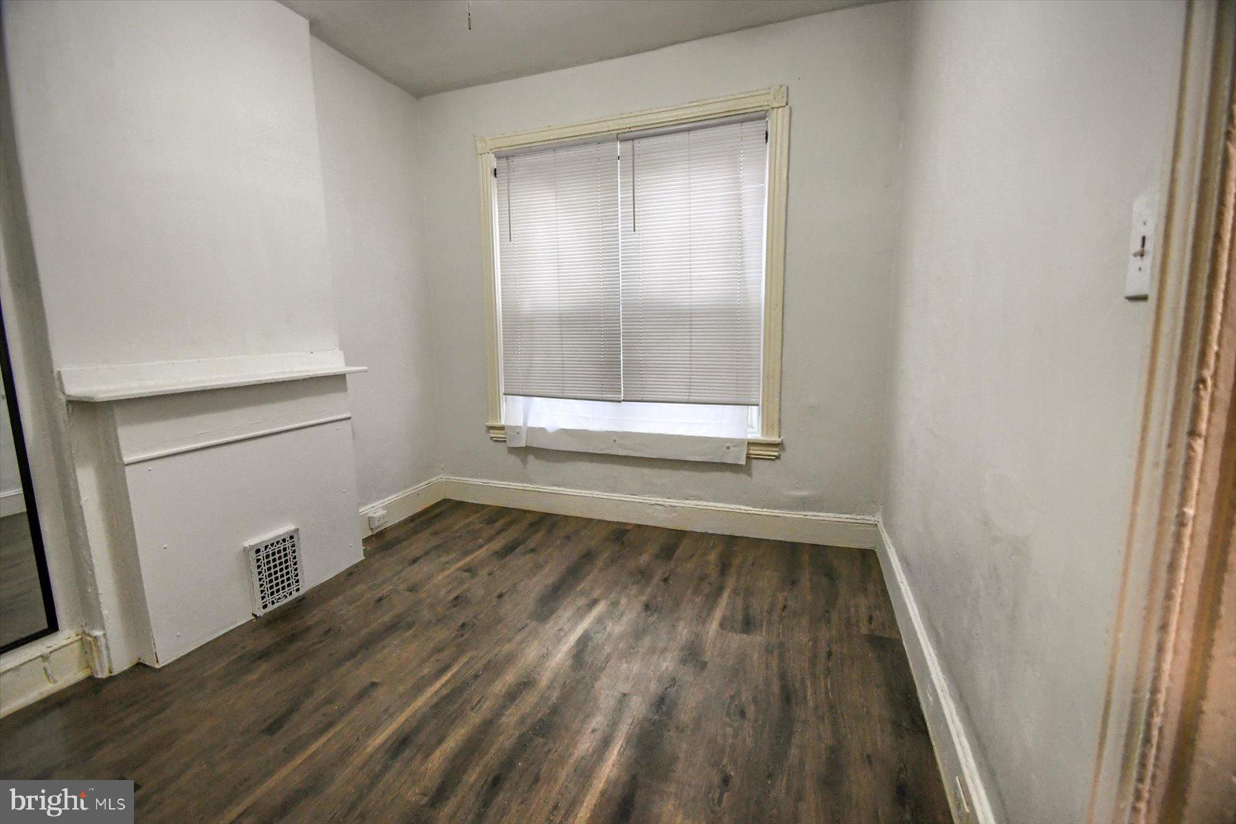 BELMONT - Residential Lease