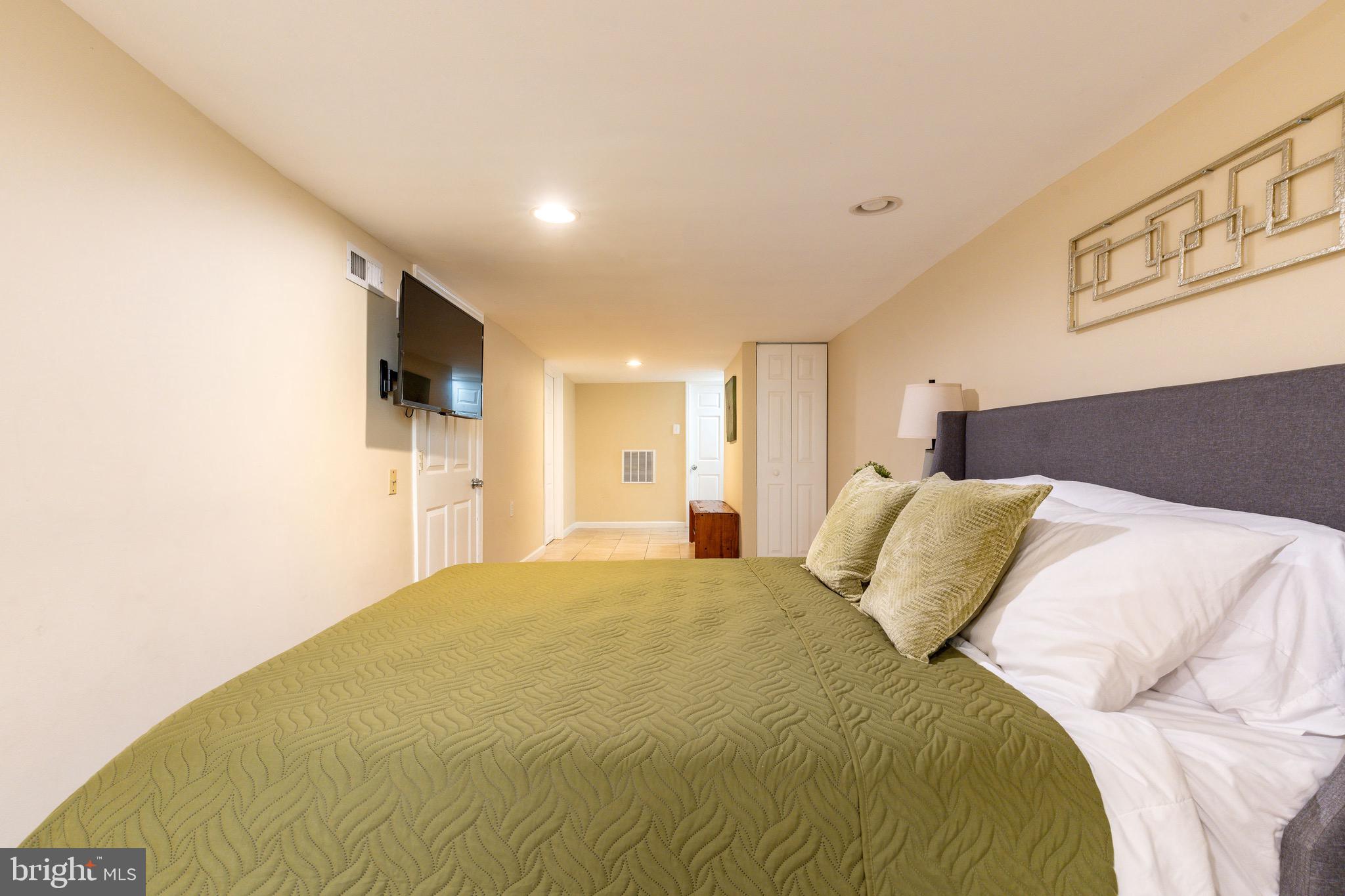 GRADUATE HOSPITAL - Residential