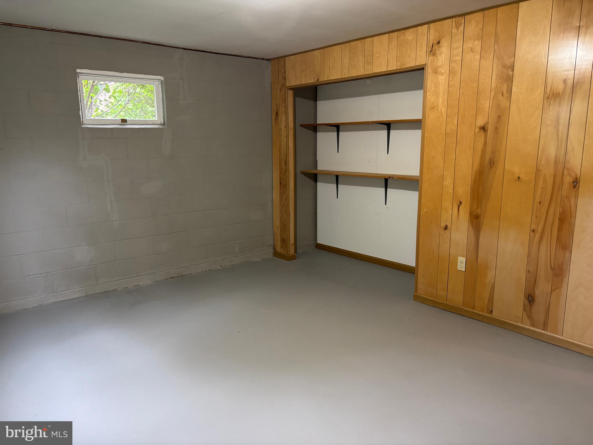 AKRON BOROUGH - Residential