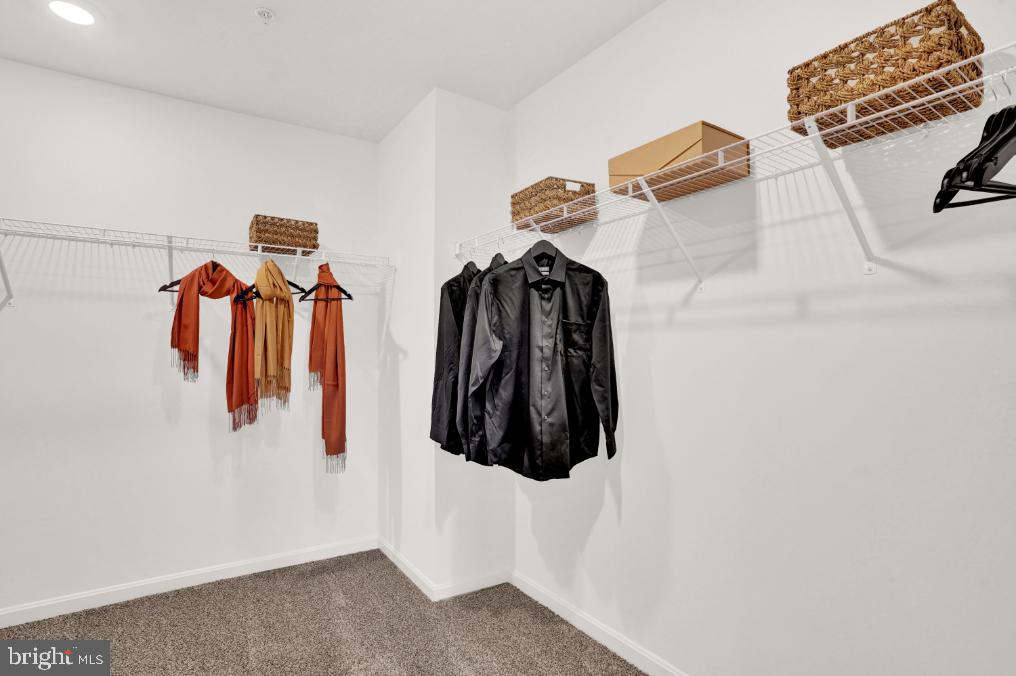 PINEGROVE - Residential