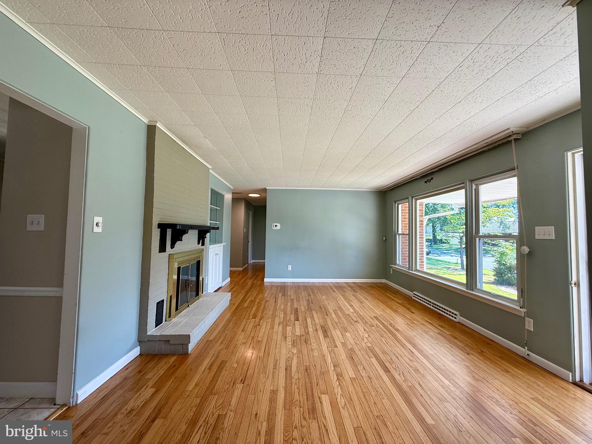 3715 ROSEWOOD