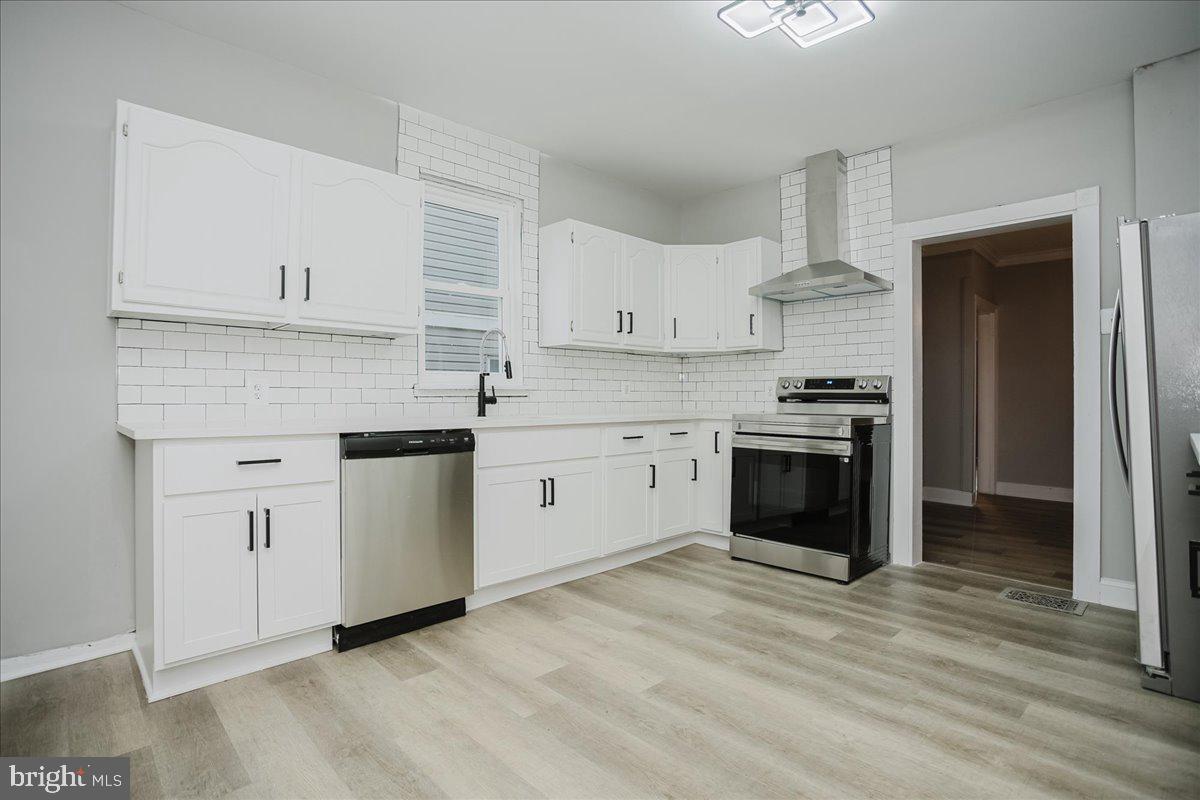 JONATHAN STREET AREA - Residential