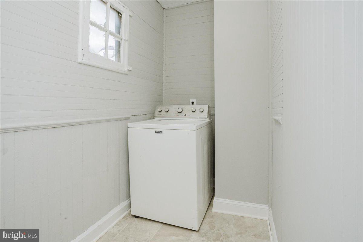 JONATHAN STREET AREA - Residential