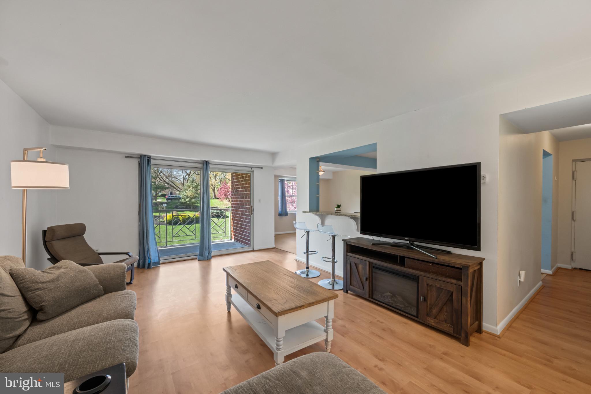 SHEPHERDS KNOLL GARDEN - Residential