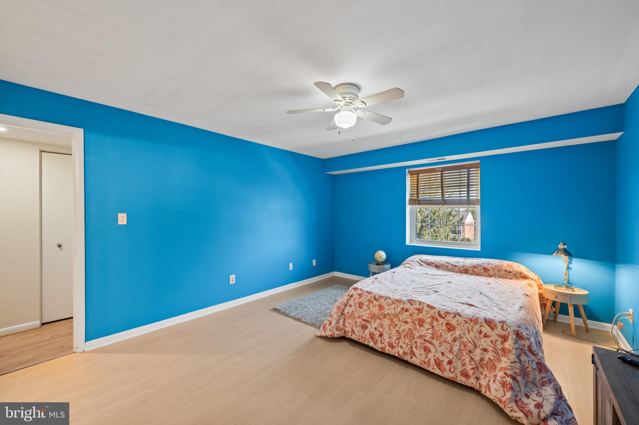 SHEPHERDS KNOLL GARDEN - Residential