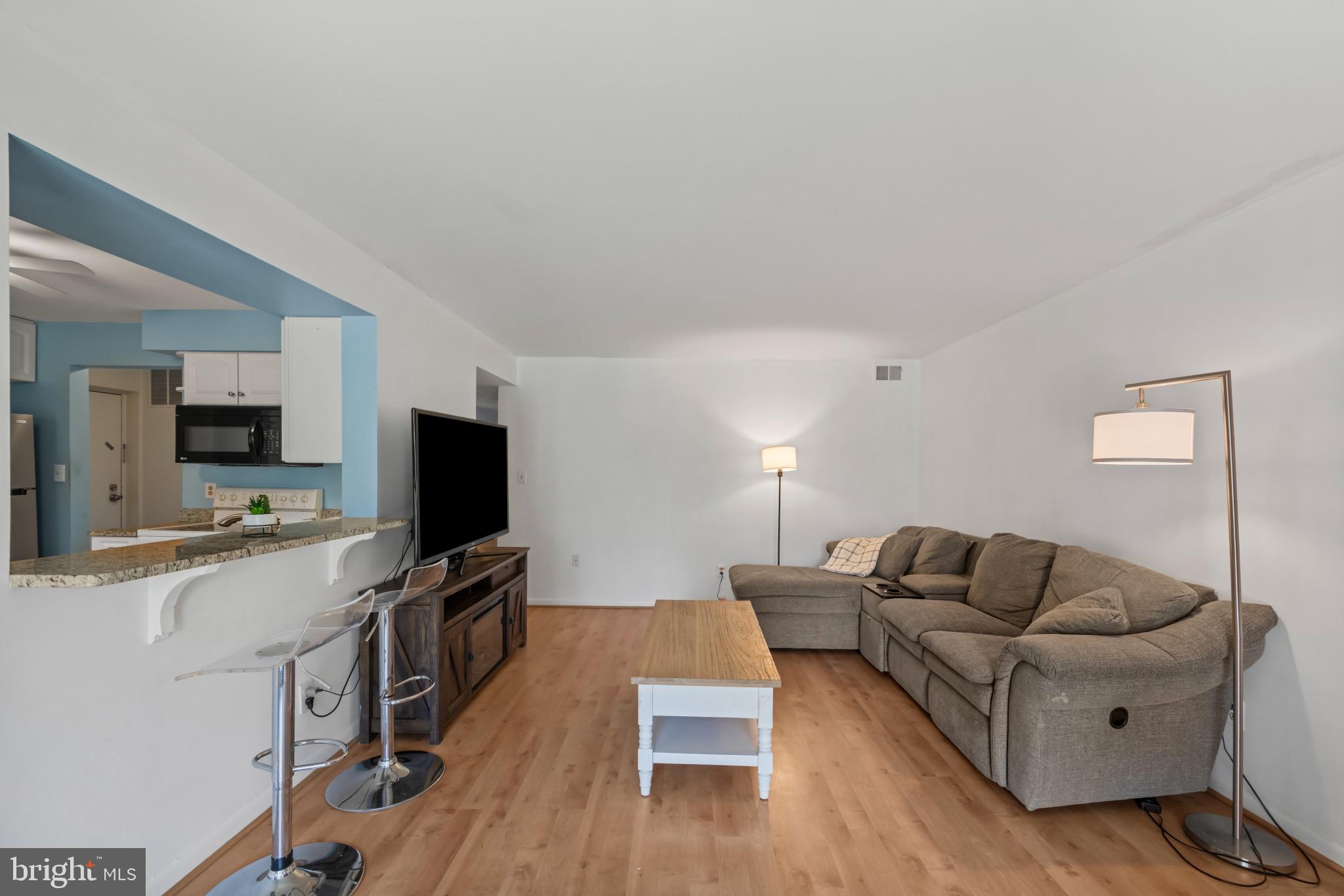 SHEPHERDS KNOLL GARDEN - Residential