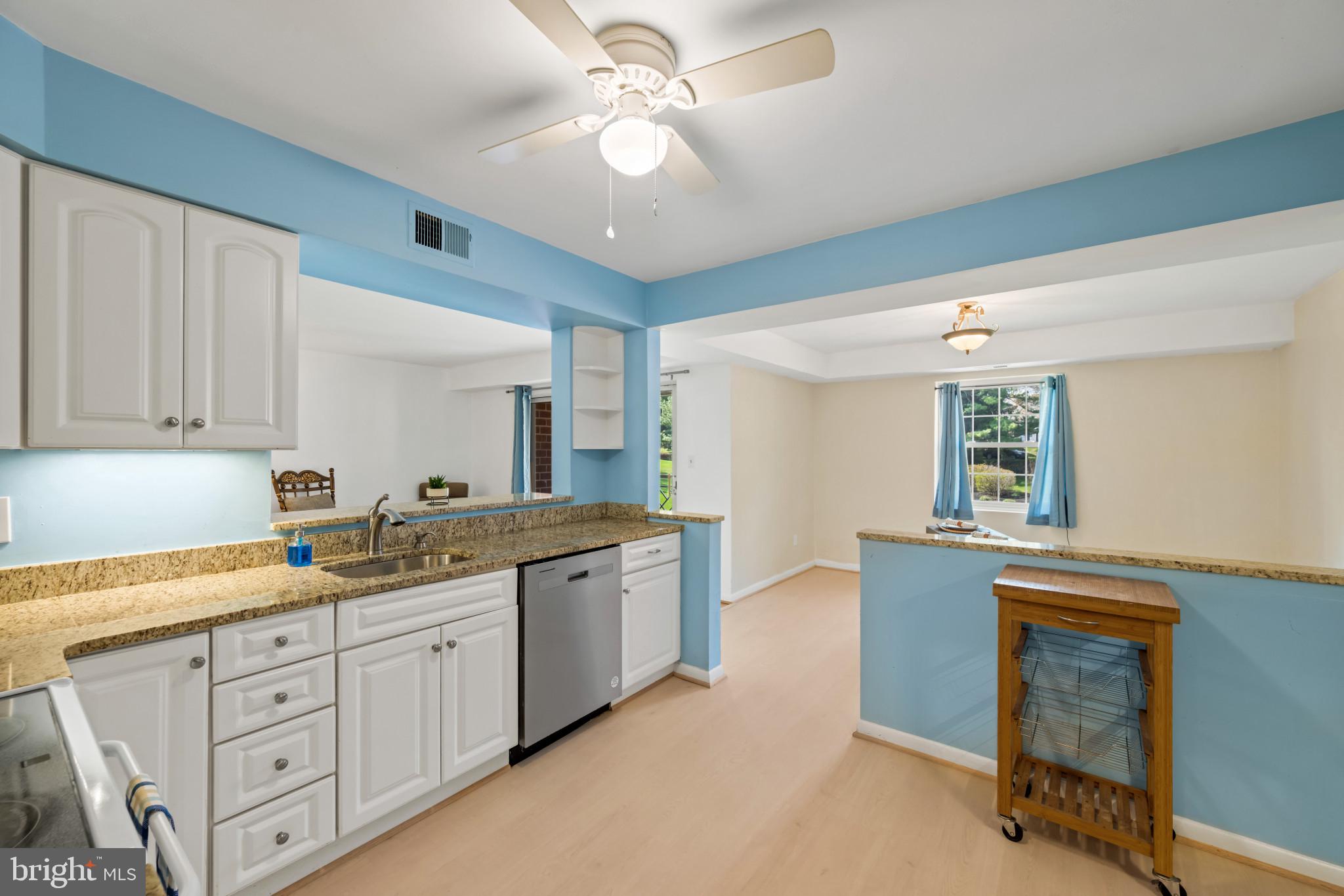 SHEPHERDS KNOLL GARDEN - Residential