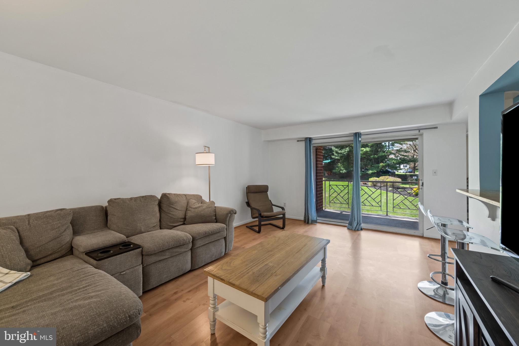 SHEPHERDS KNOLL GARDEN - Residential