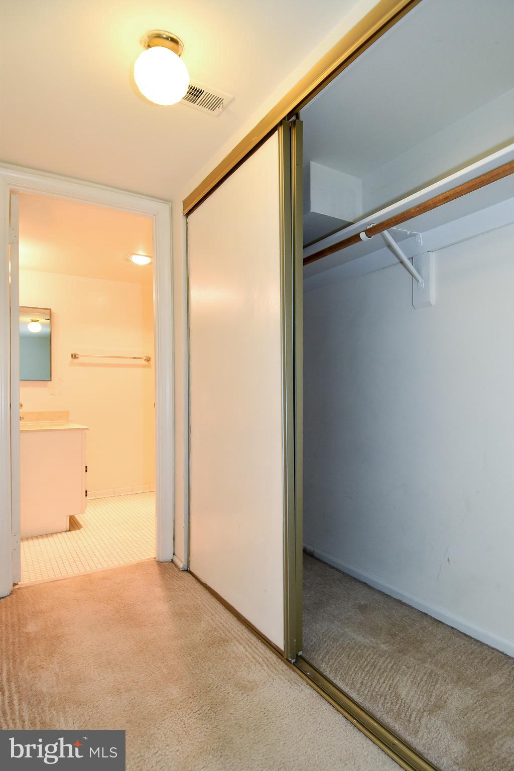 THE COLONIES - Residential Lease