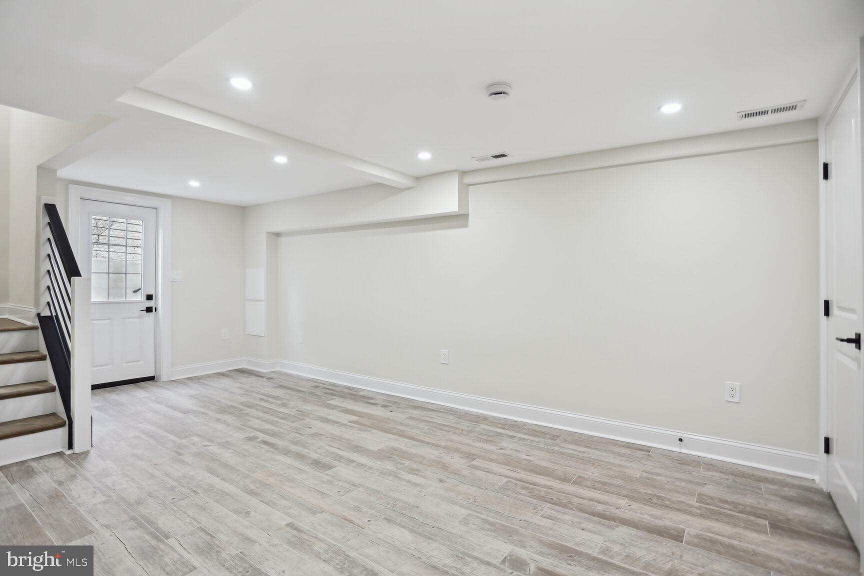 TAKOMA PARK - Residential