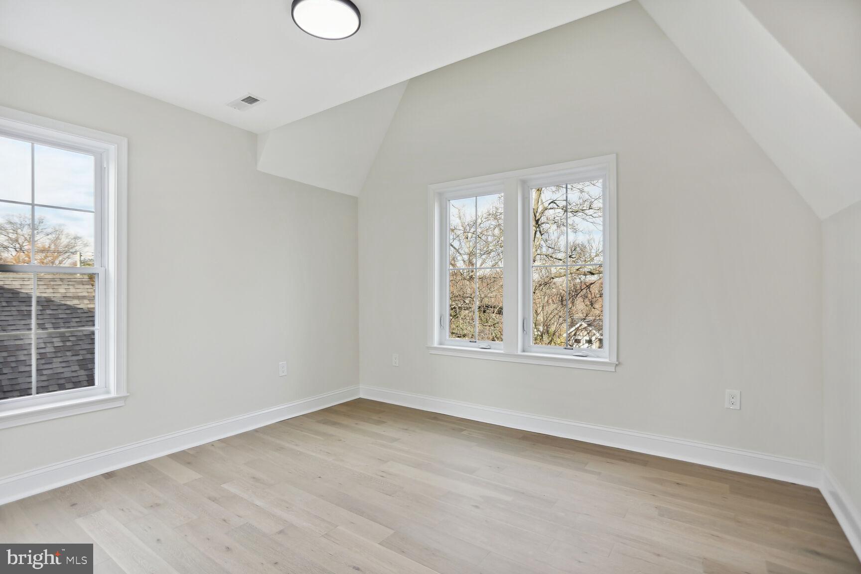 TAKOMA PARK - Residential