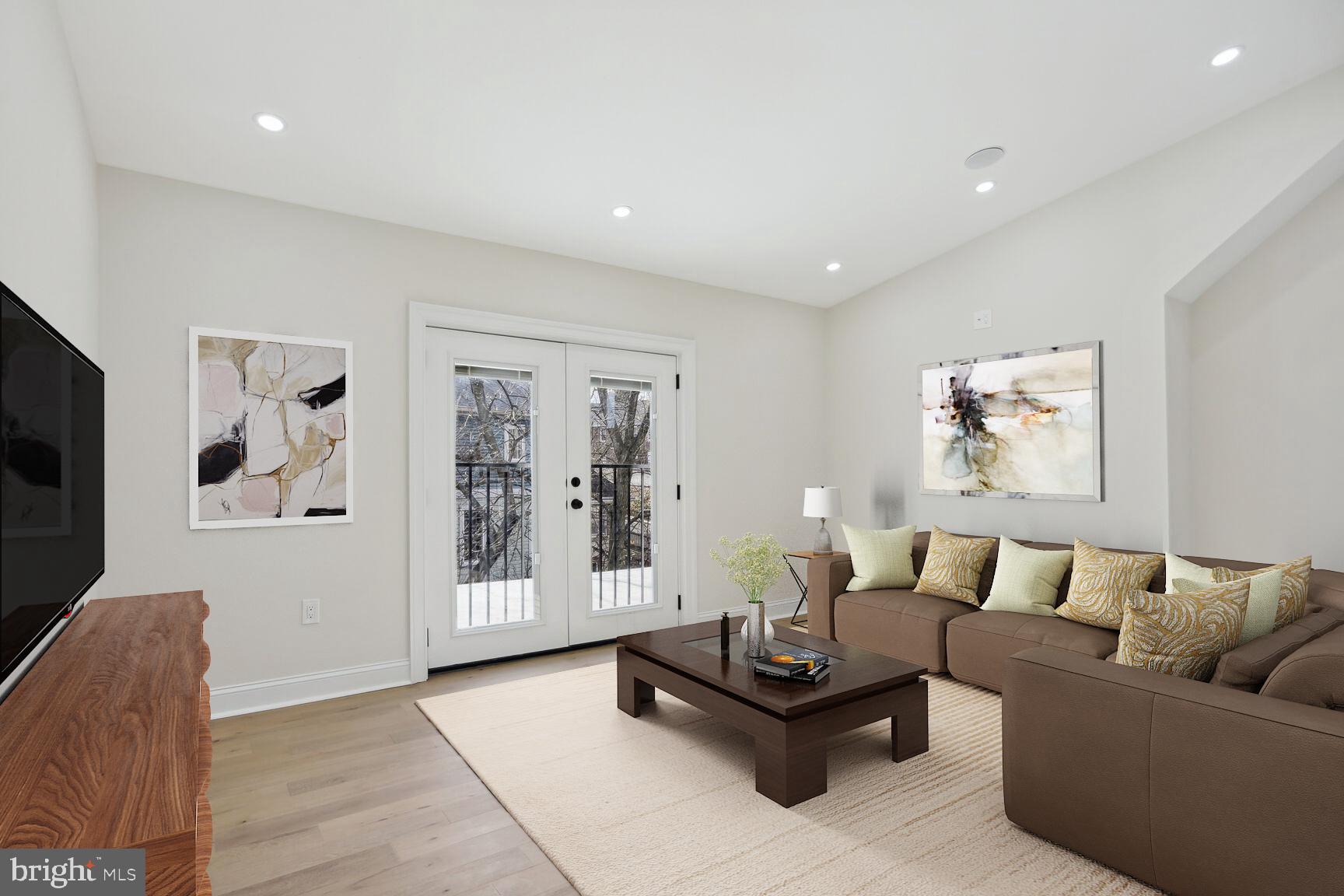 TAKOMA PARK - Residential