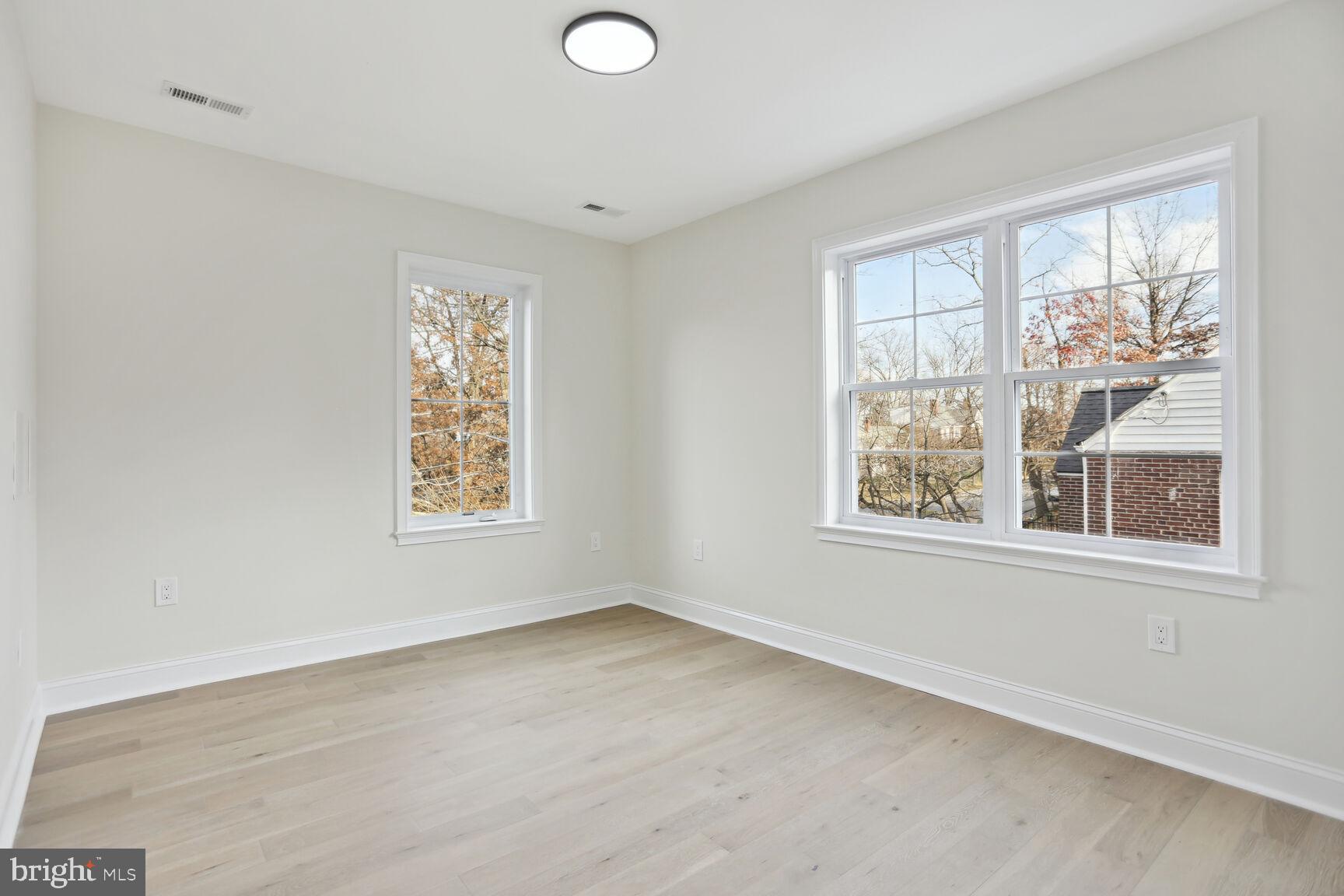 TAKOMA PARK - Residential