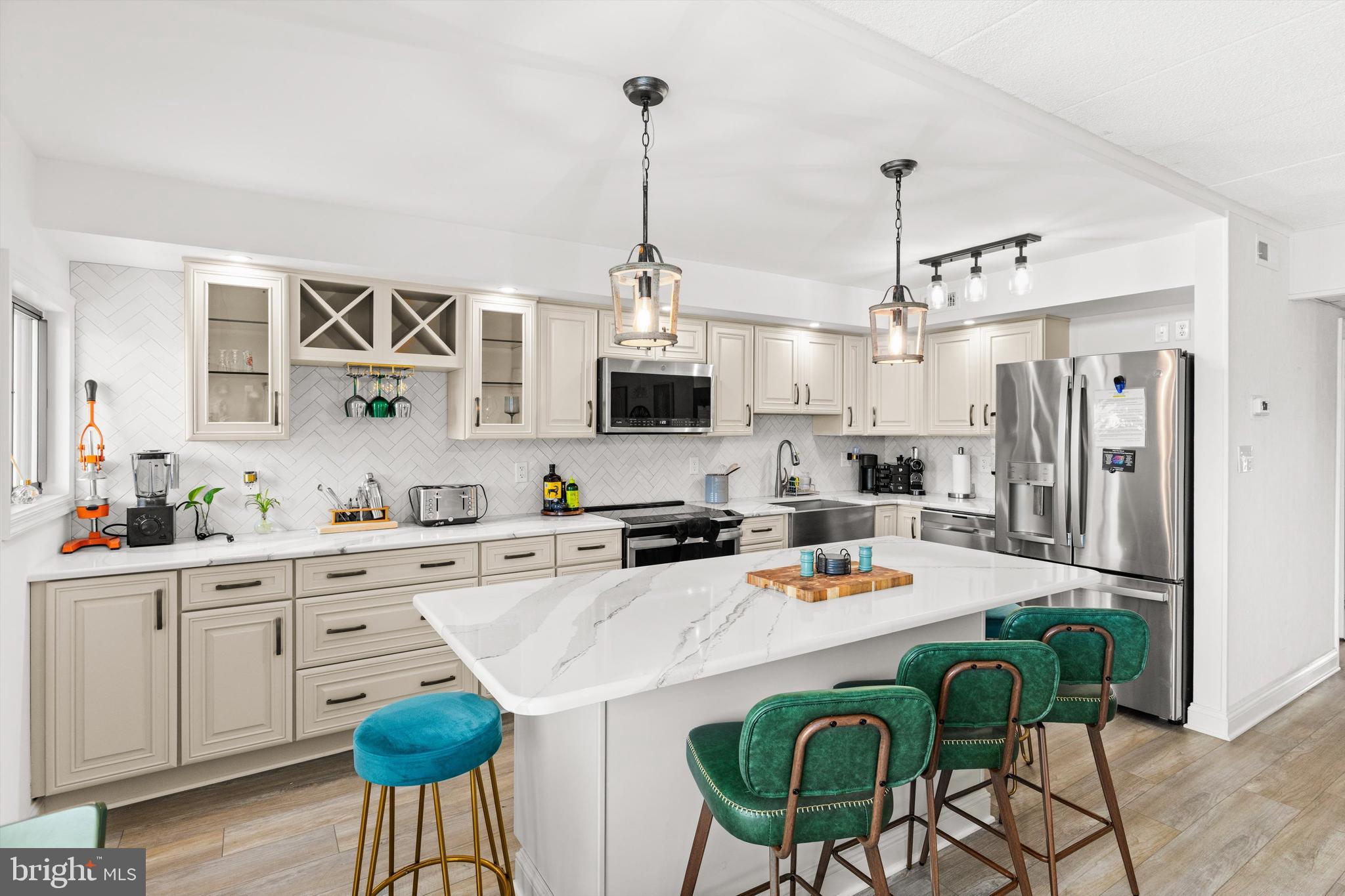 1223 EDGEWATER AVENUE 203