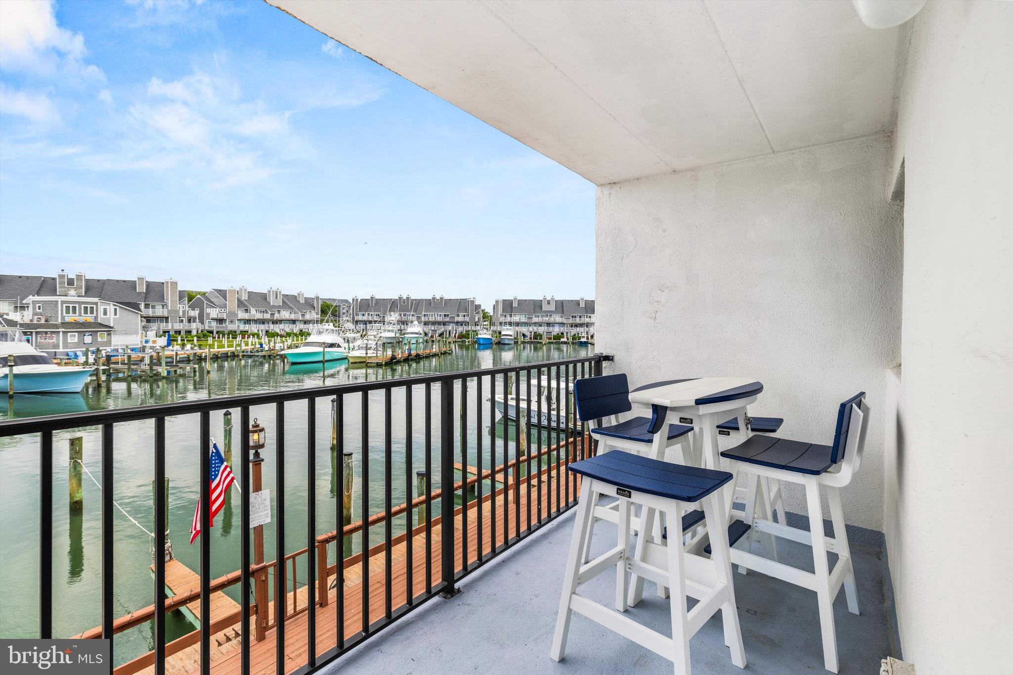 1223 EDGEWATER AVENUE 203