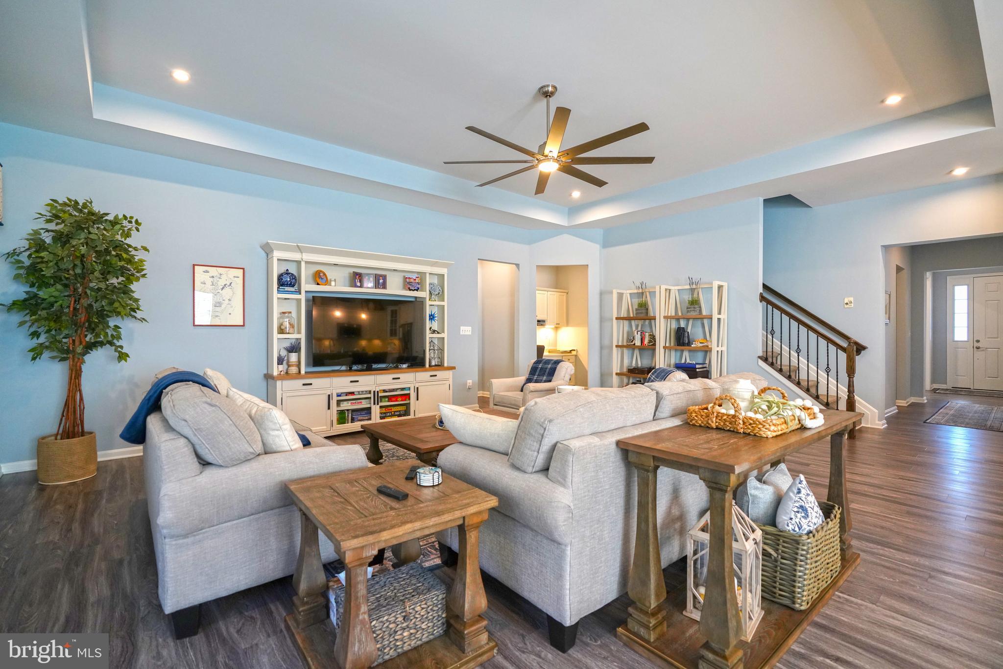 FOUR SEASONS AT BELLE TERRE - Residential